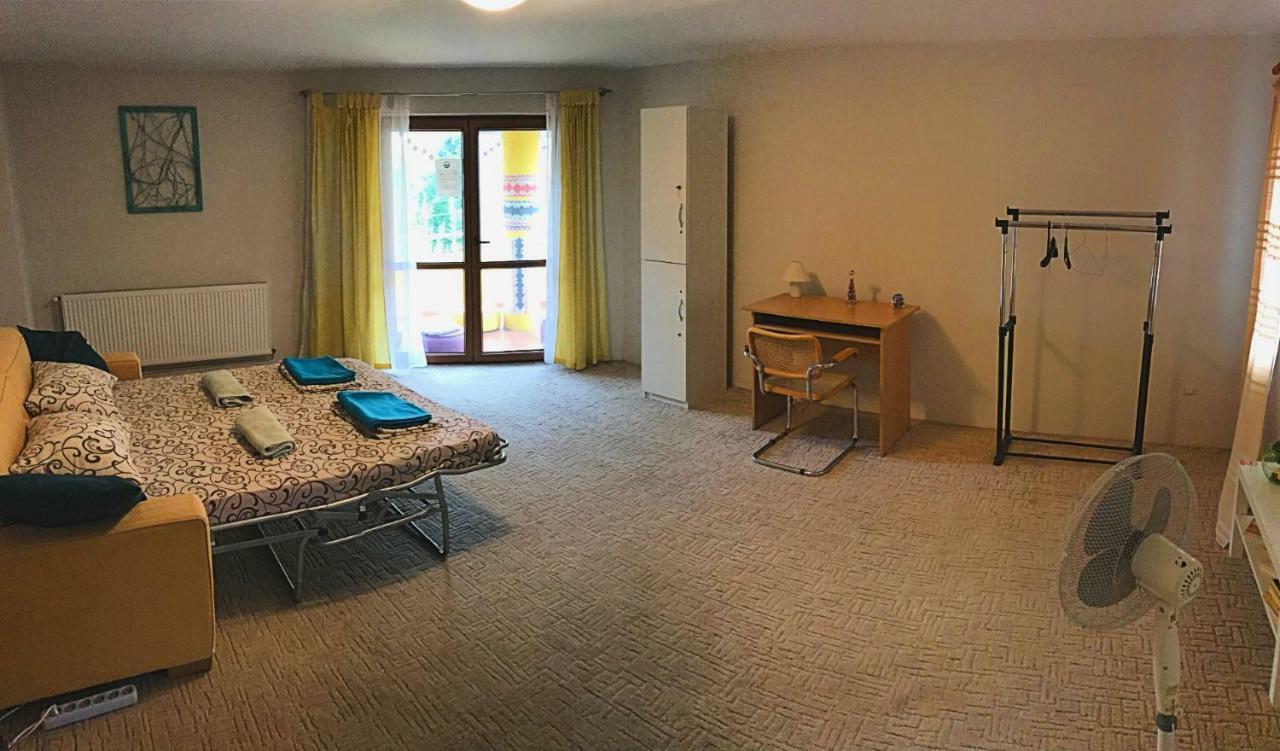 Exit Routine Hostel Тимишоара Екстериор снимка