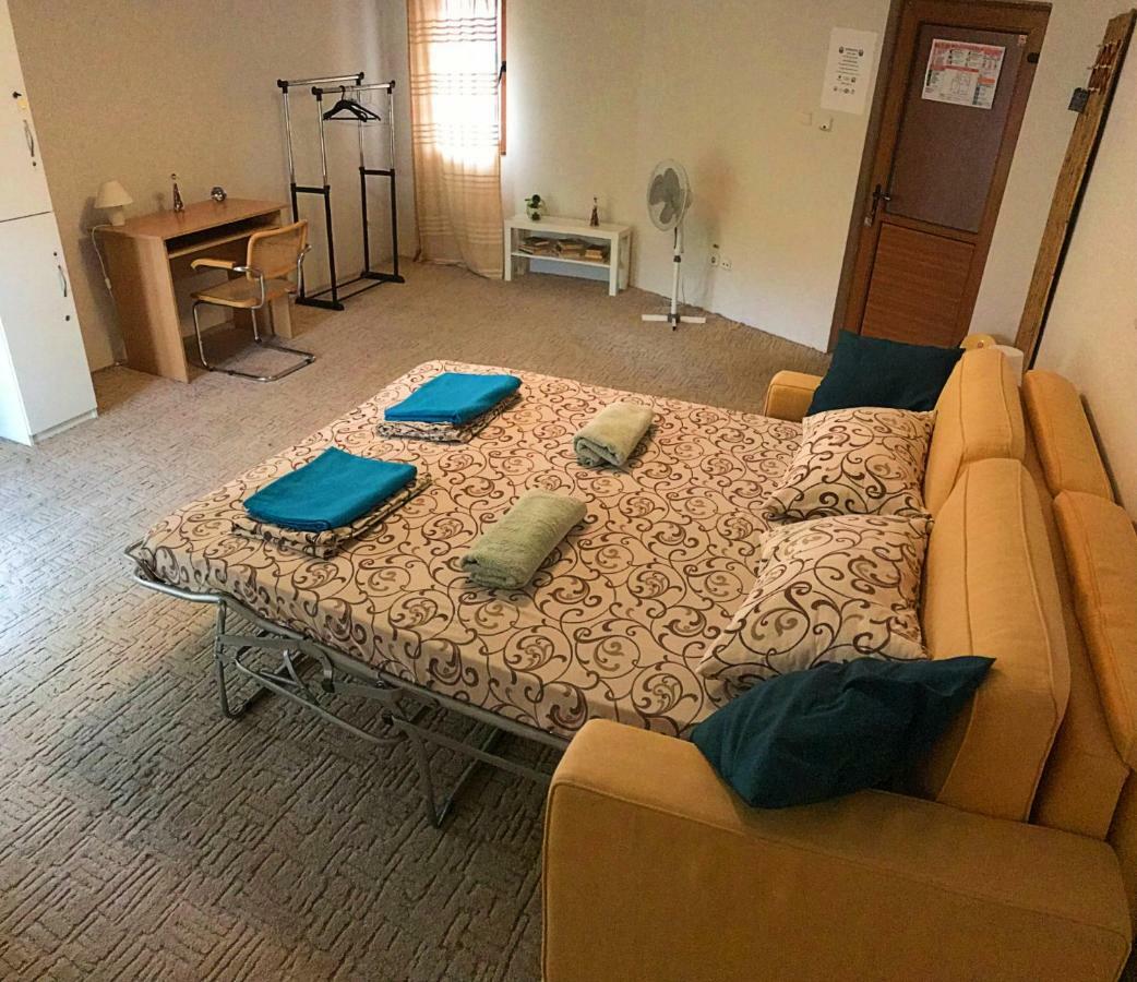 Exit Routine Hostel Тимишоара Екстериор снимка